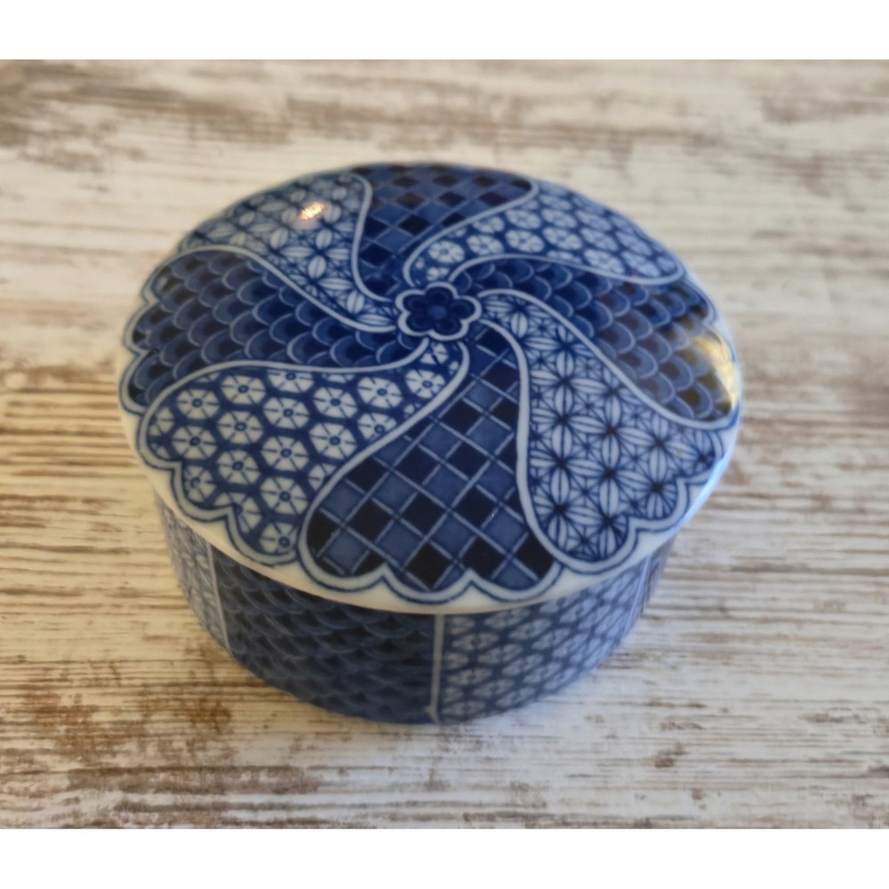Vintage Blue and White Ceramic Trinket Box HODA House of Decorative Accessories